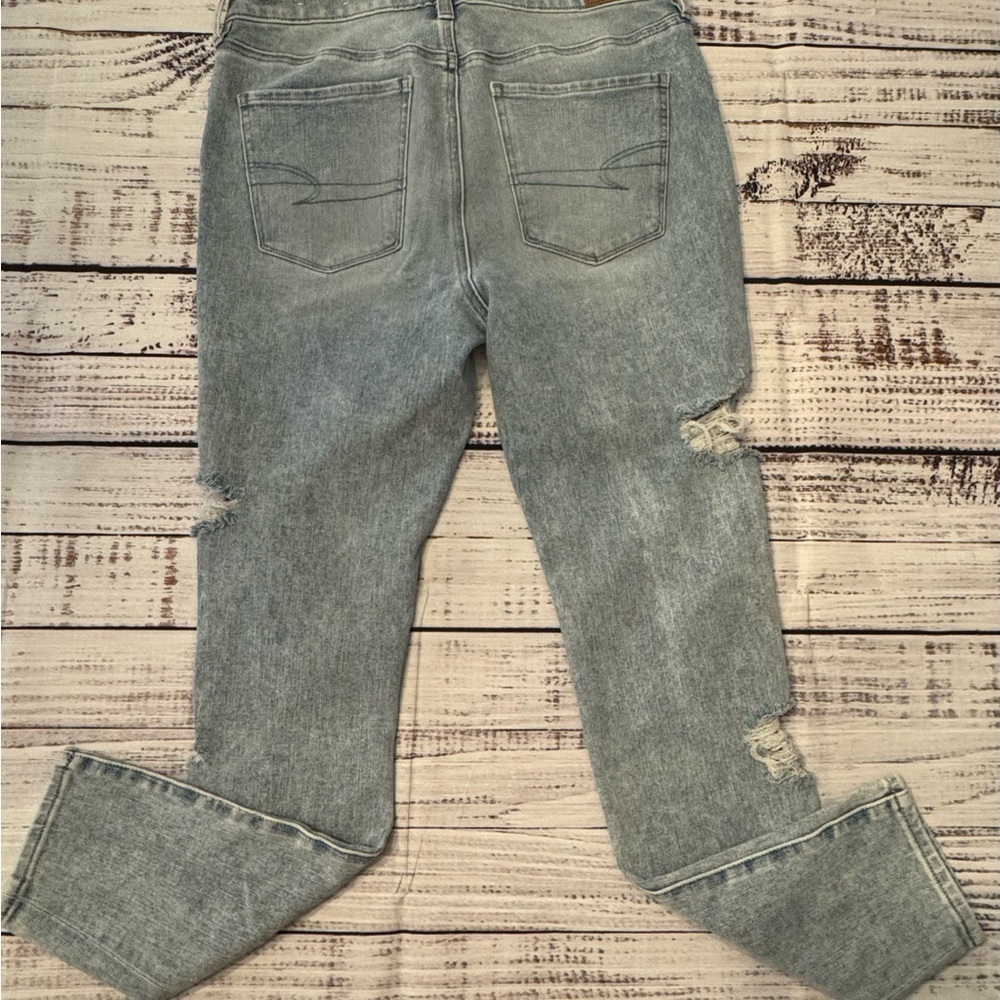 American Eagle Outfitters Light Blue Distressed Skinny Jeans - Picture 2 of 3